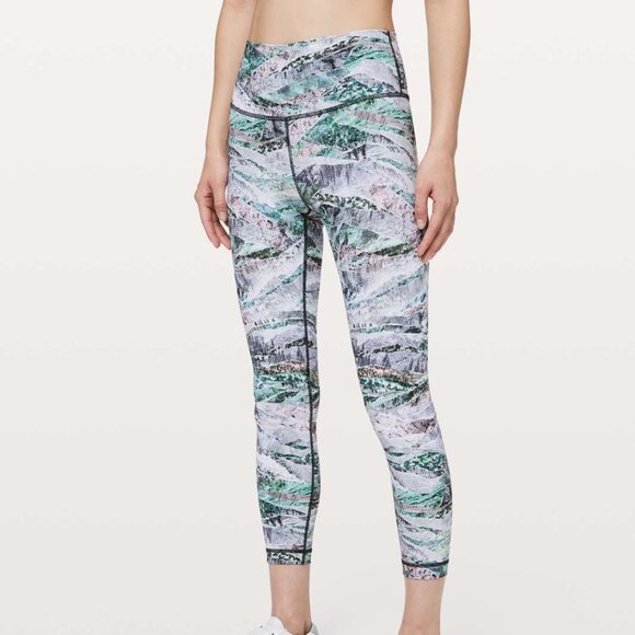 Size 4 Lululemon Wunder Under High-Rise Tight 25" - Picture 8 of 8